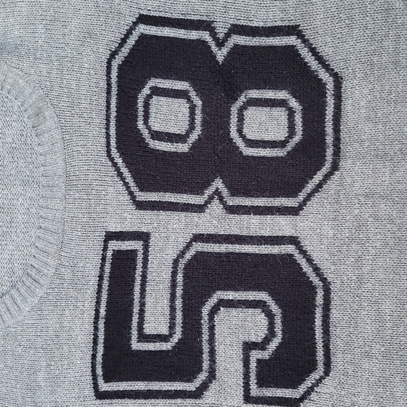 ✅️3/$40 BLUE CRUSH boxy sweater - Picture 7 of 8